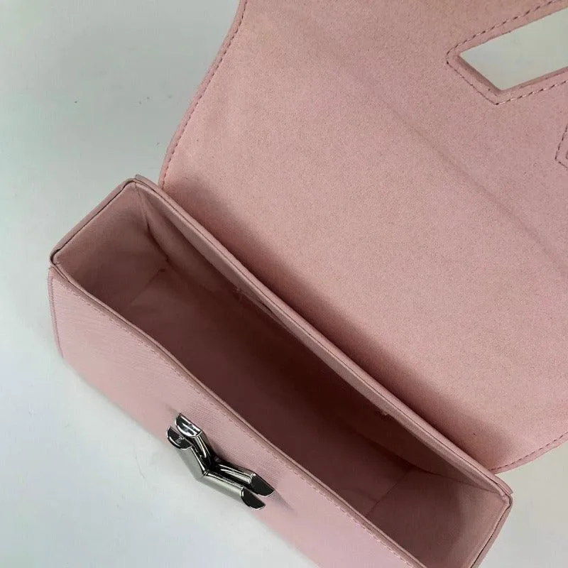 1984 - Twist Handbag With Chain Pink