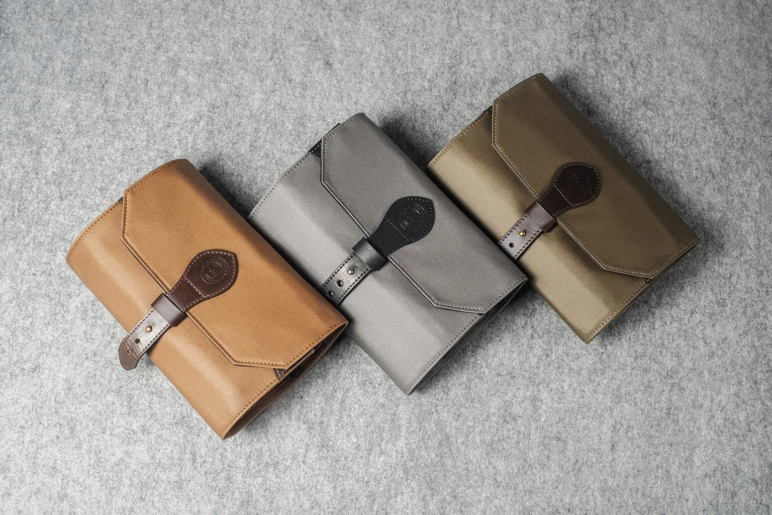 TECH DOPP KIT - toffee